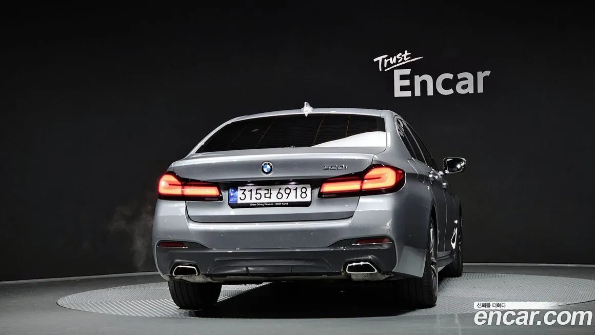 BMW 5-Series — фото 4