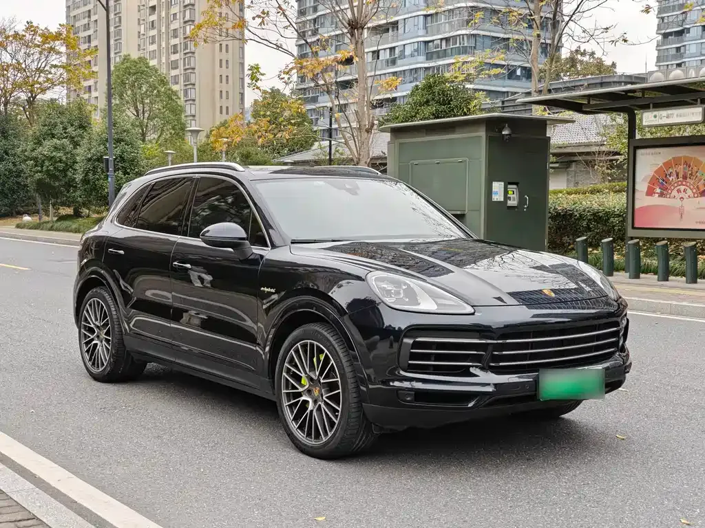 Porsche Cayenne Hybrid — фото 8
