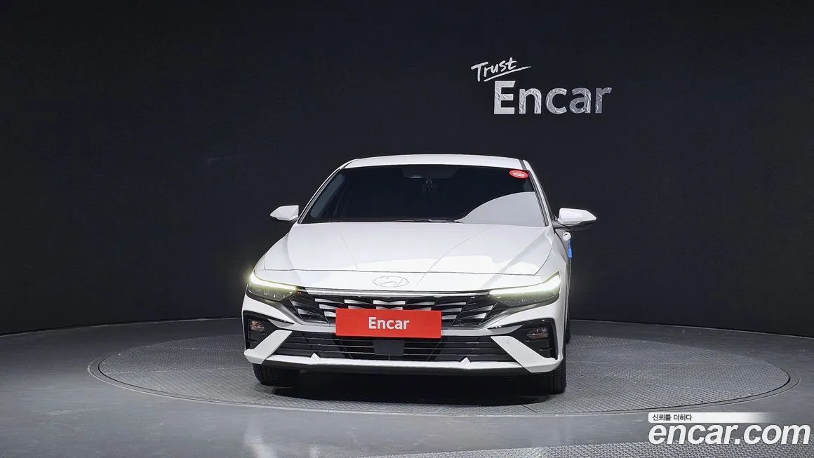 Hyundai AVANTE — фото 3