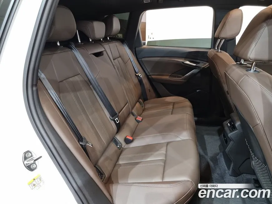 Audi Q6 e-tron — фото 10