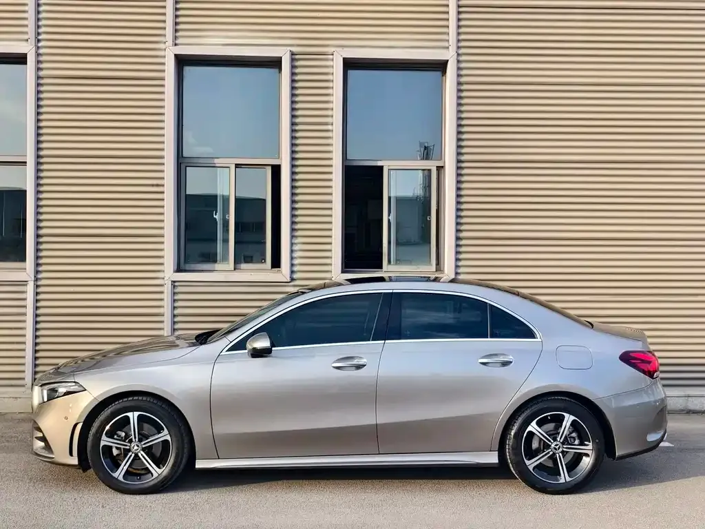 Mercedes-Benz A-Class — фото 4