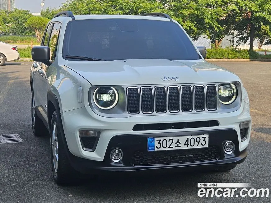 Jeep Renegade — фото 2