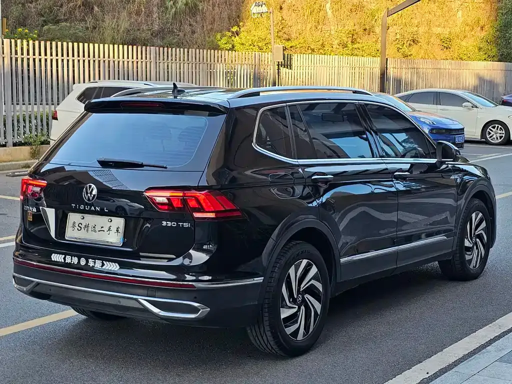 Volkswagen Tiguan L — фото 5