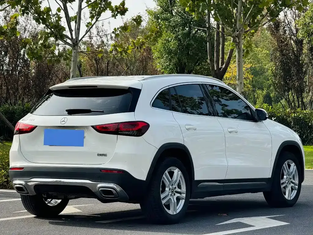 Mercedes-Benz GLA — фото 6