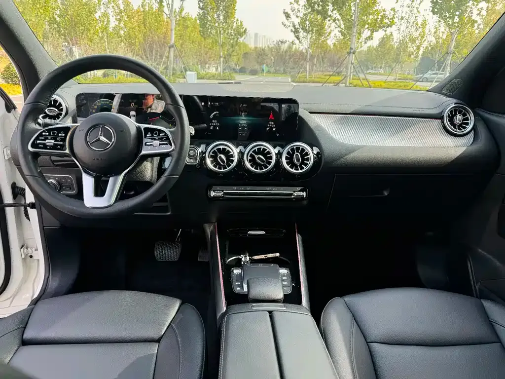 Mercedes-Benz GLA — фото 8