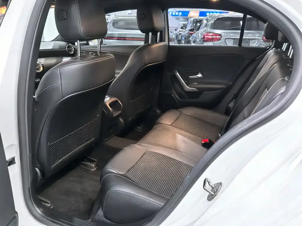 Mercedes-Benz A-Class (Import) — фото 7