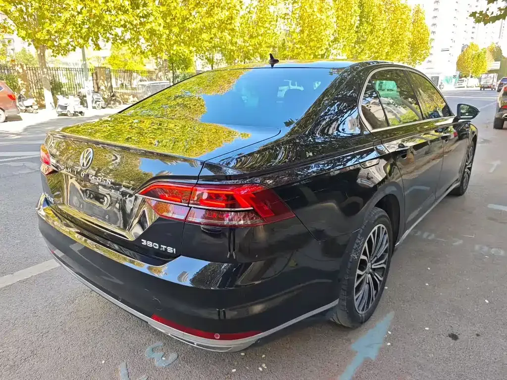 Volkswagen Phideon — фото 9