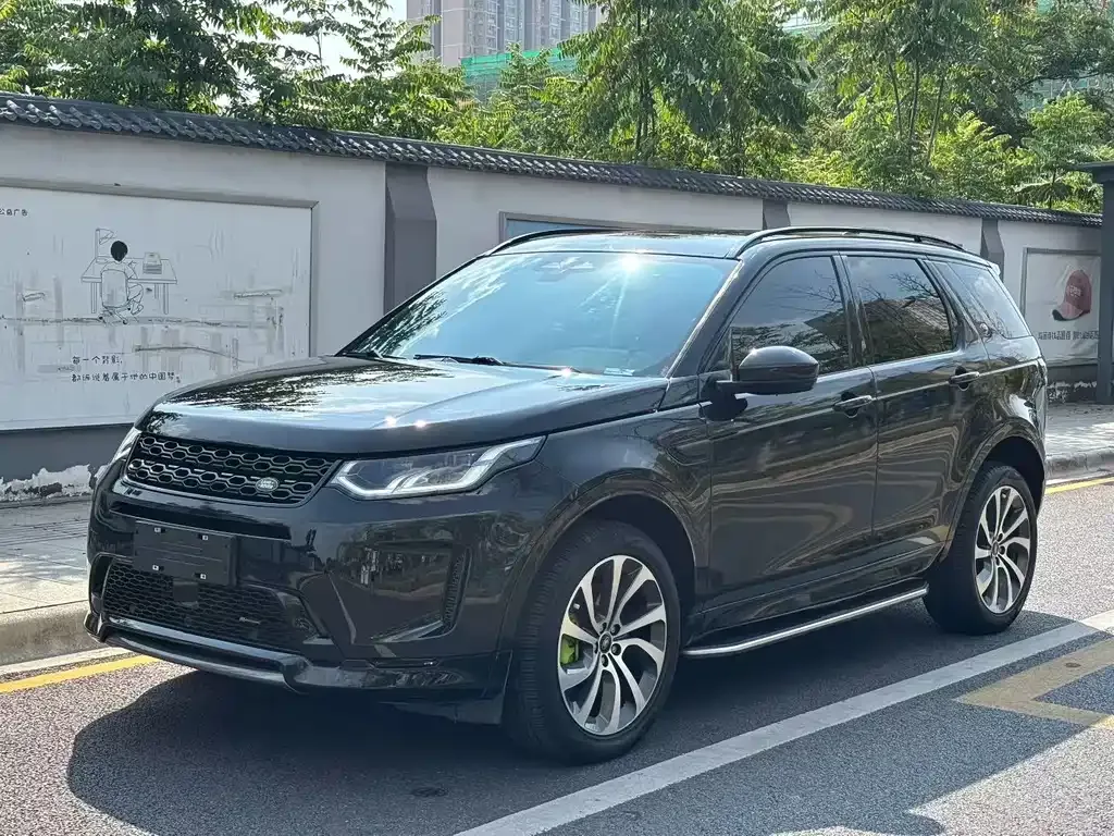 Land Rover Discovery Sport — фото 1