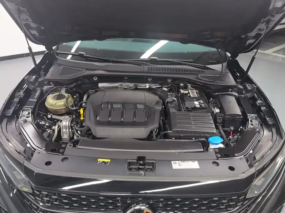 Volkswagen Passat — фото 10