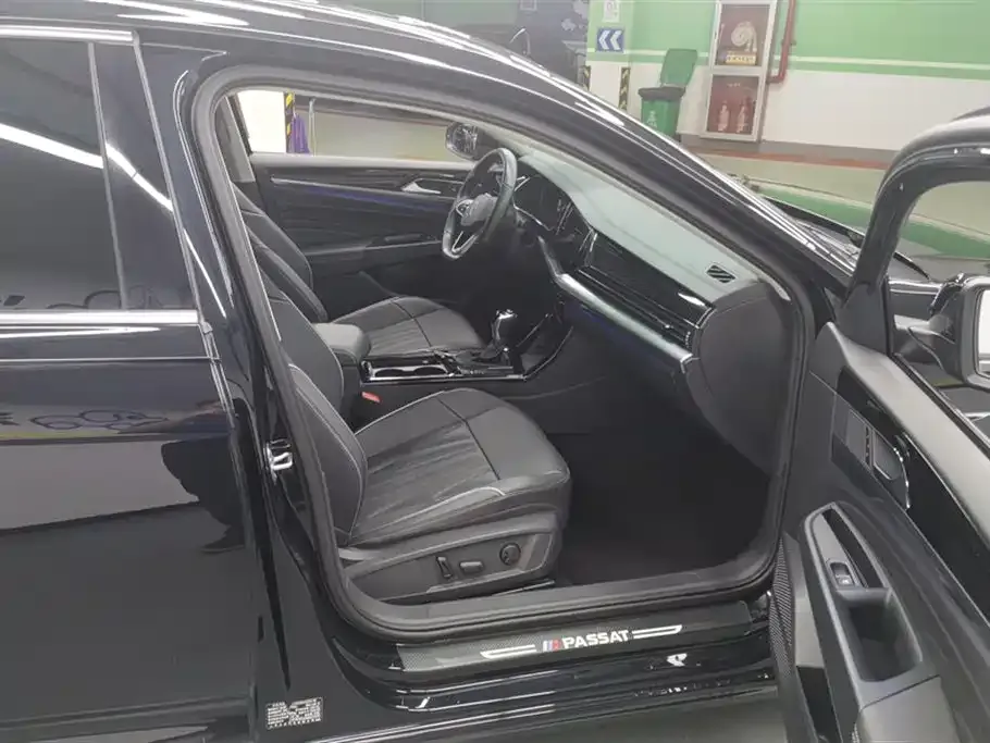 Volkswagen Passat — фото 8