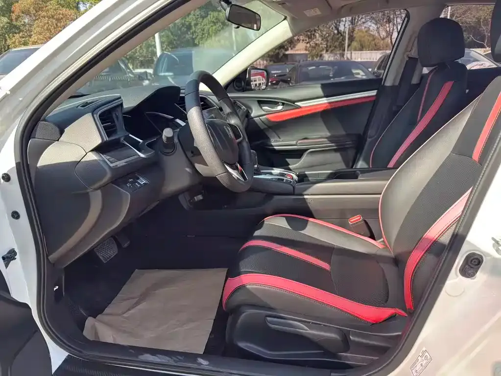 Honda Civic — фото 5