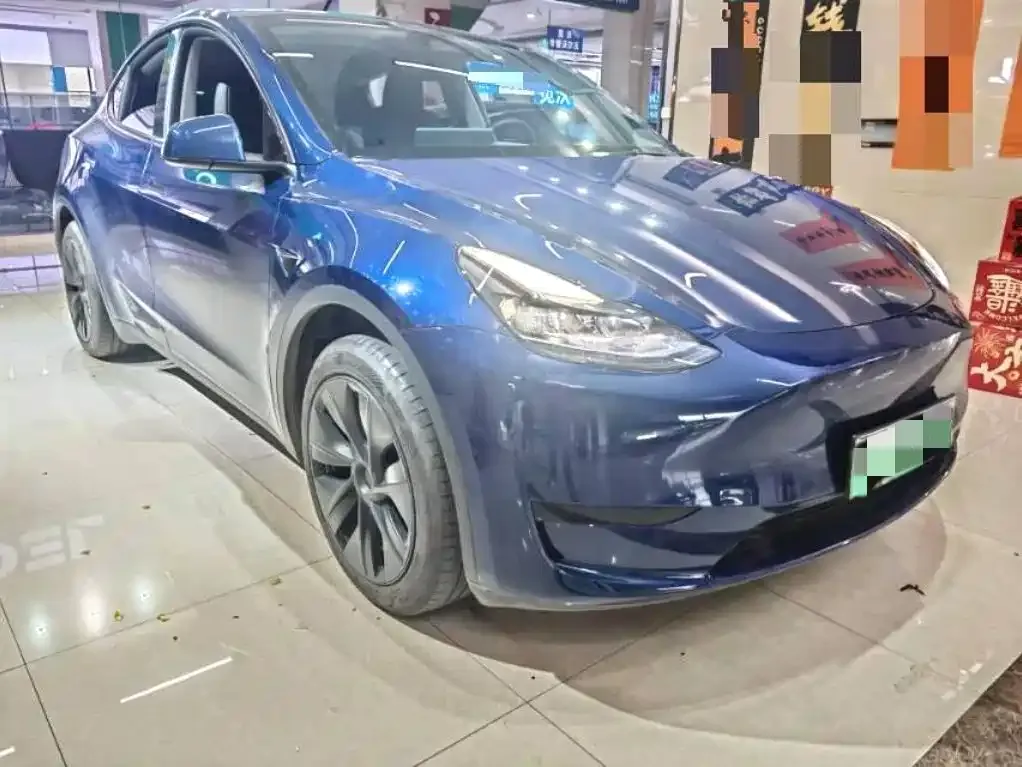 Tesla Model Y — фото 2