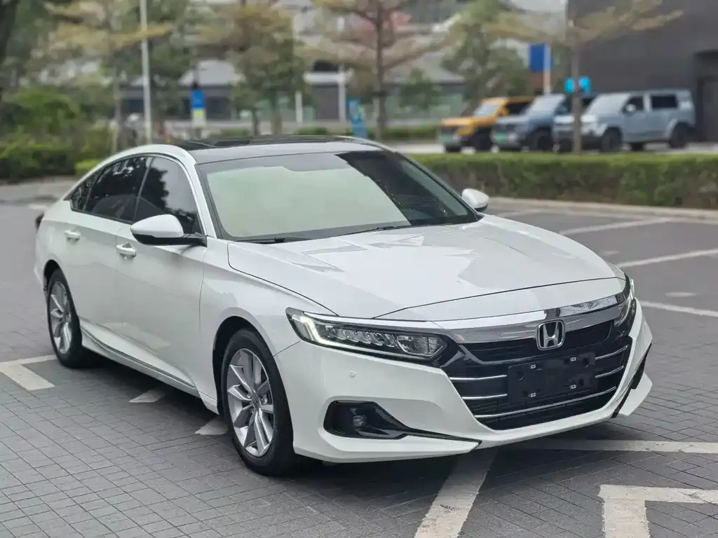 Honda Accord — фото 3