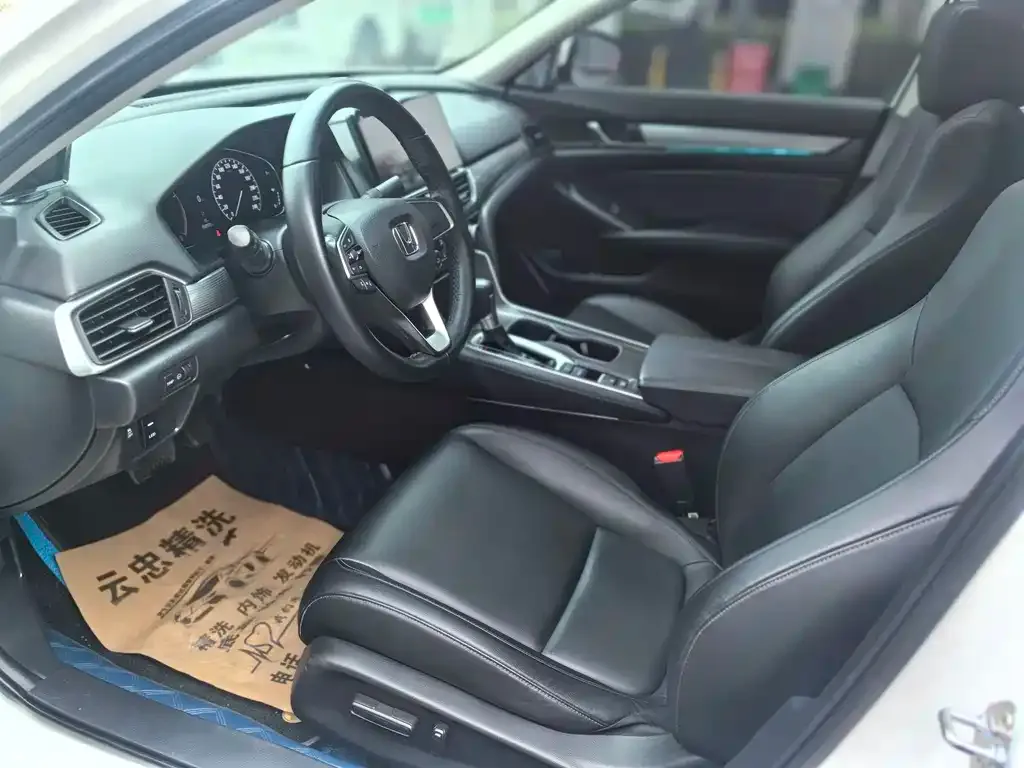 Honda Accord — фото 4