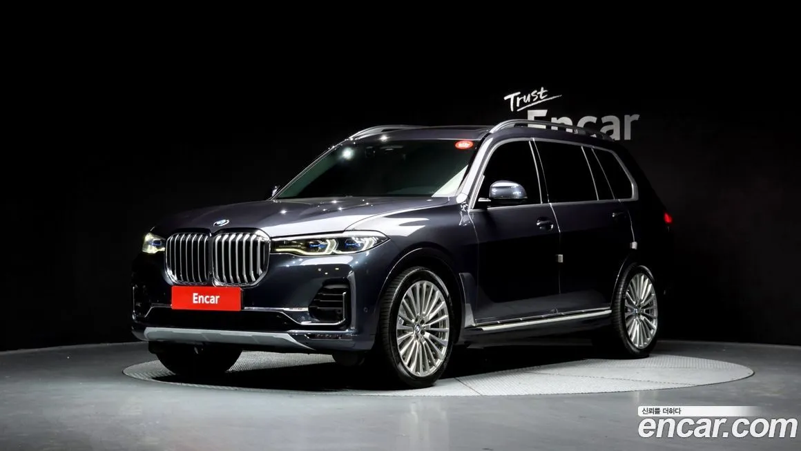 BMW X7 — фото 1