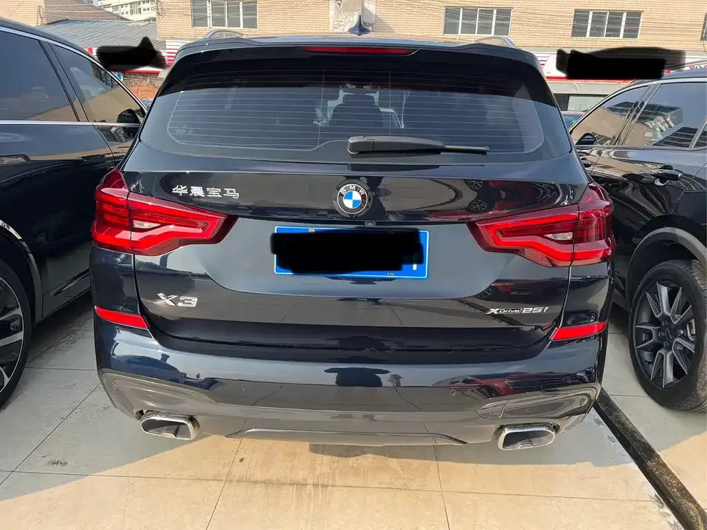 BMW X3 — фото 10