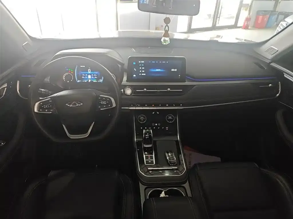 Chery Tiggo 8 — фото 10