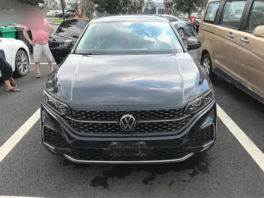 Volkswagen Passat — фото 2