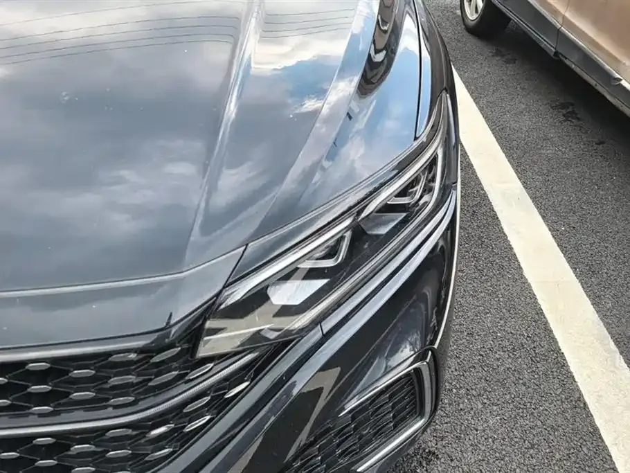 Volkswagen Passat — фото 5