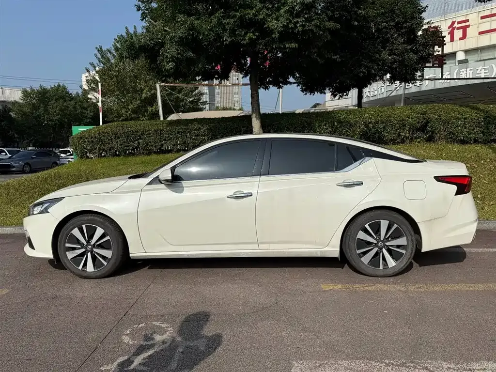 Nissan Teana — фото 3