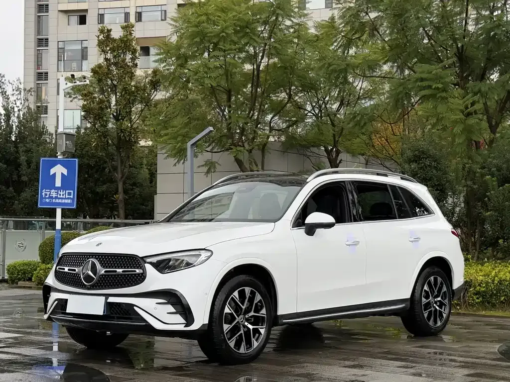 Mercedes-Benz GLC — фото 1