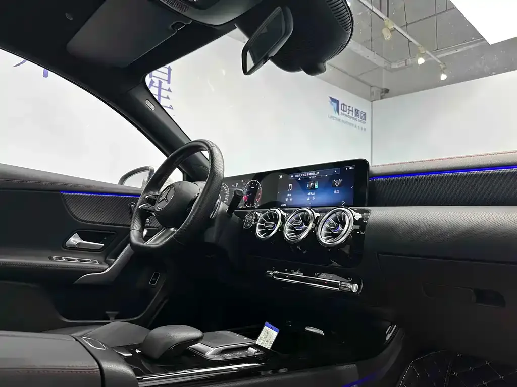 Mercedes-Benz A-Class — фото 10