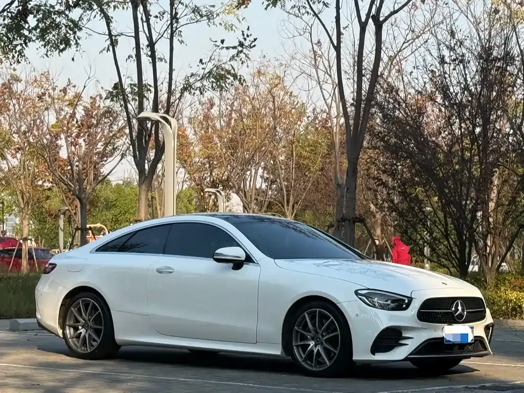 Mercedes-Benz E-Class (Import) — фото 3