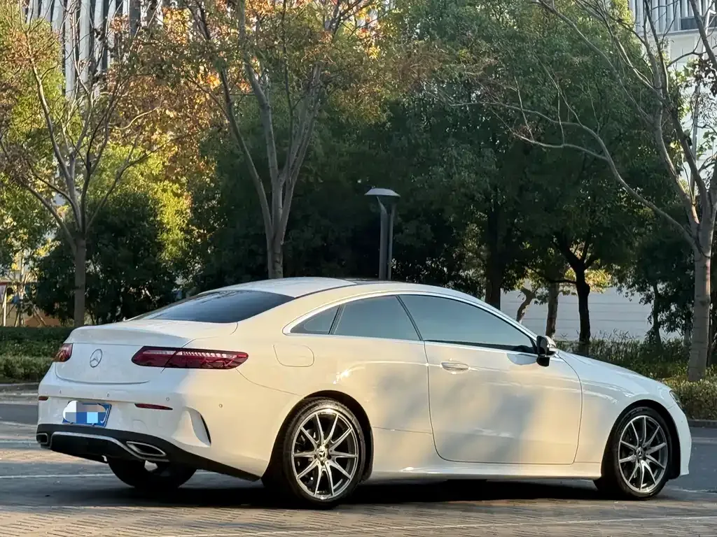 Mercedes-Benz E-Class (Import) — фото 5