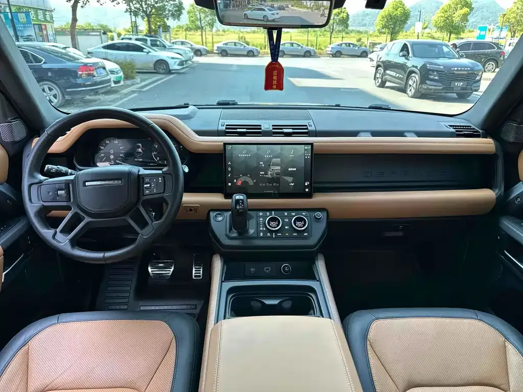 Land Rover Defender — фото 10