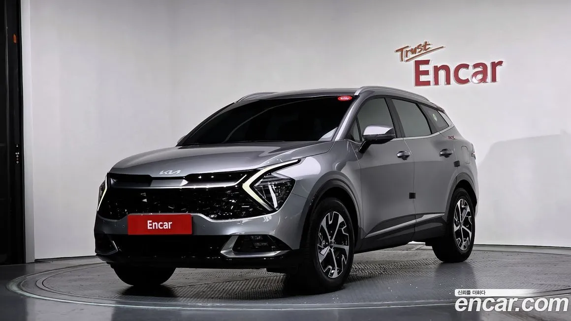 Kia Sportage — фото 1