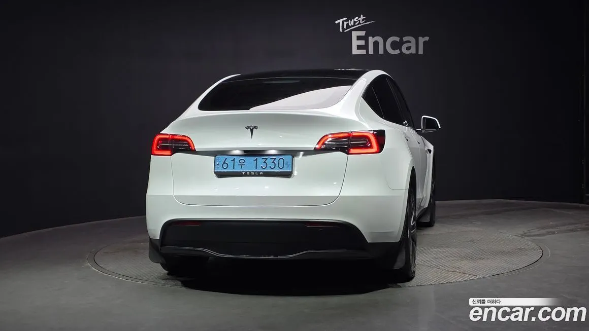 Tesla Model Y — фото 4