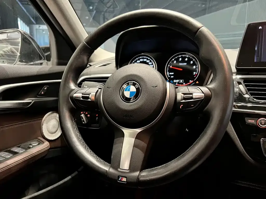 BMW 1 Series — фото 9