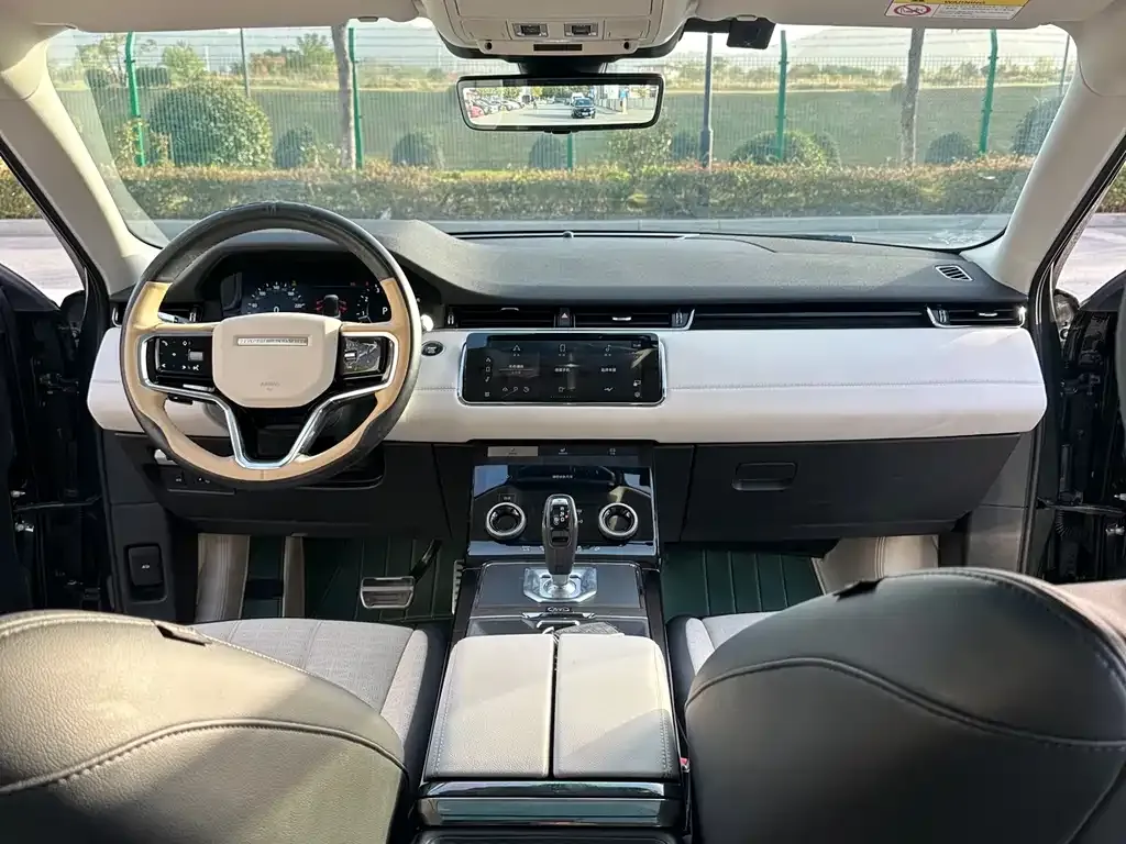 Land Rover Evoque — фото 10