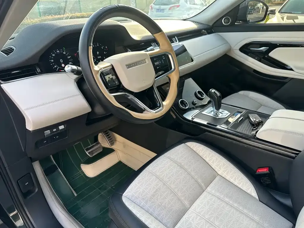 Land Rover Evoque — фото 4