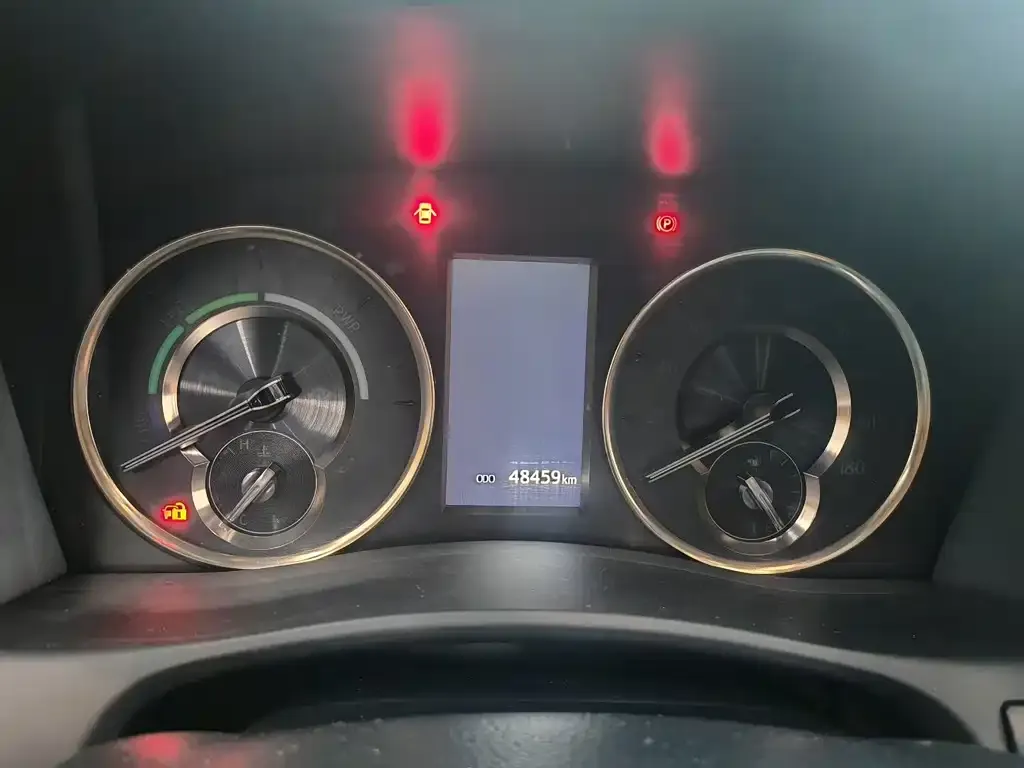 Toyota Alphard — фото 4
