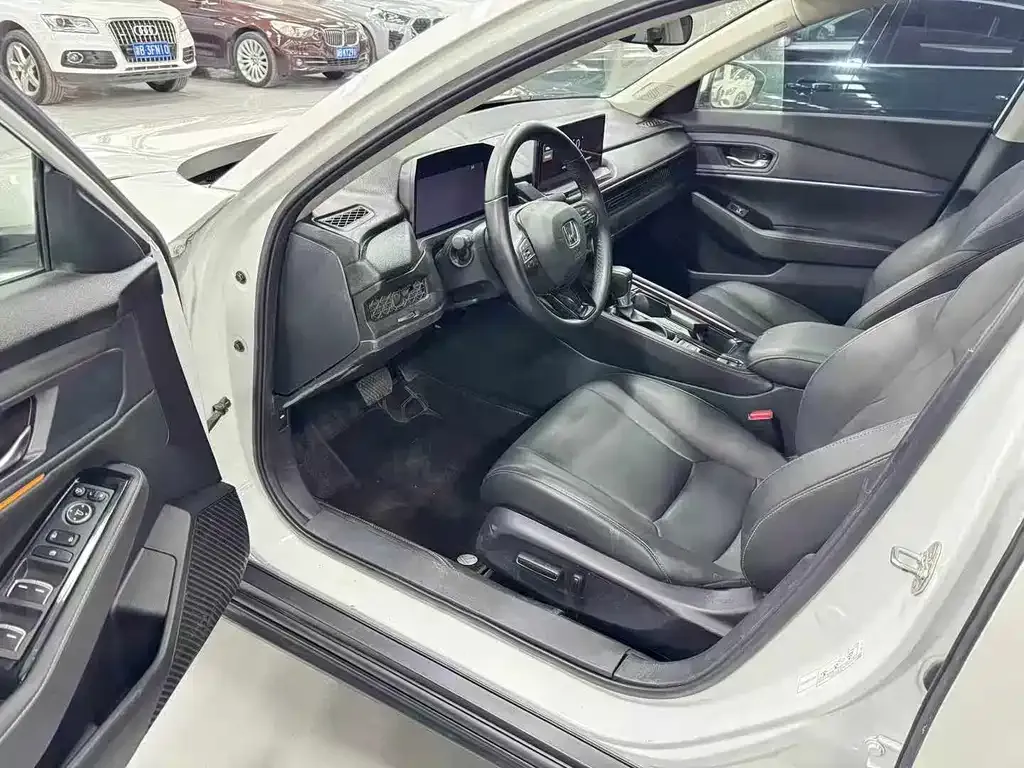 Honda Accord — фото 4