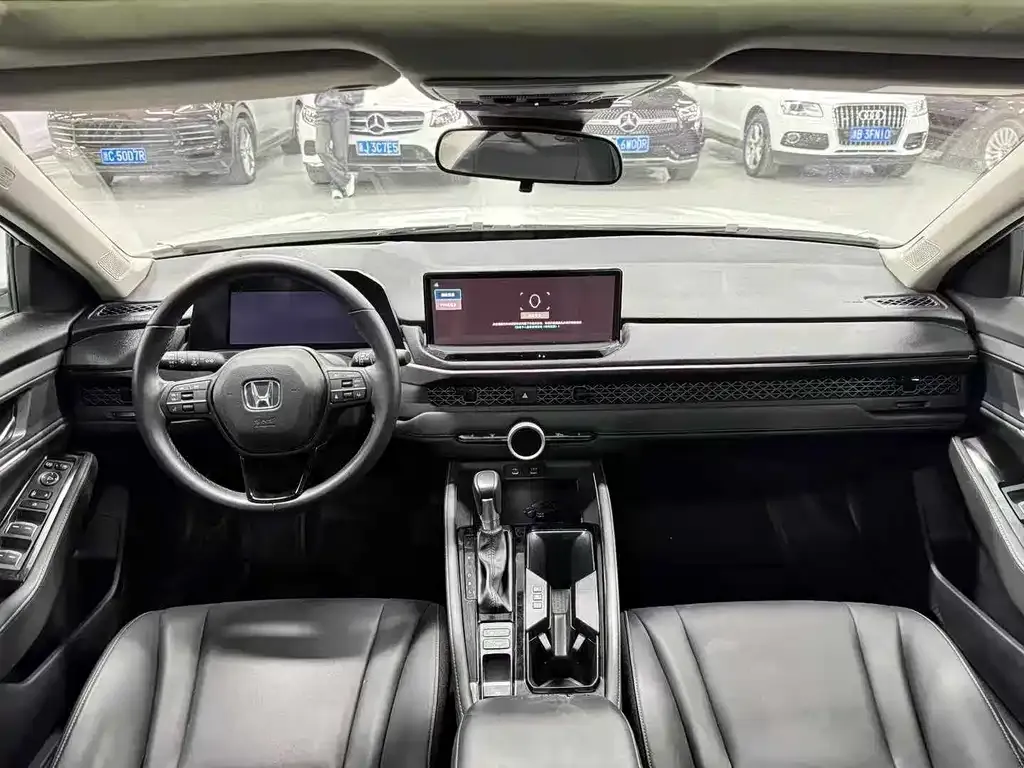 Honda Accord — фото 6