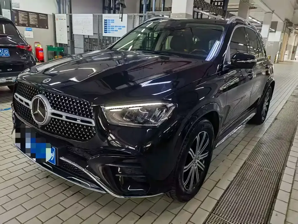 Mercedes-Benz GLE — фото 1