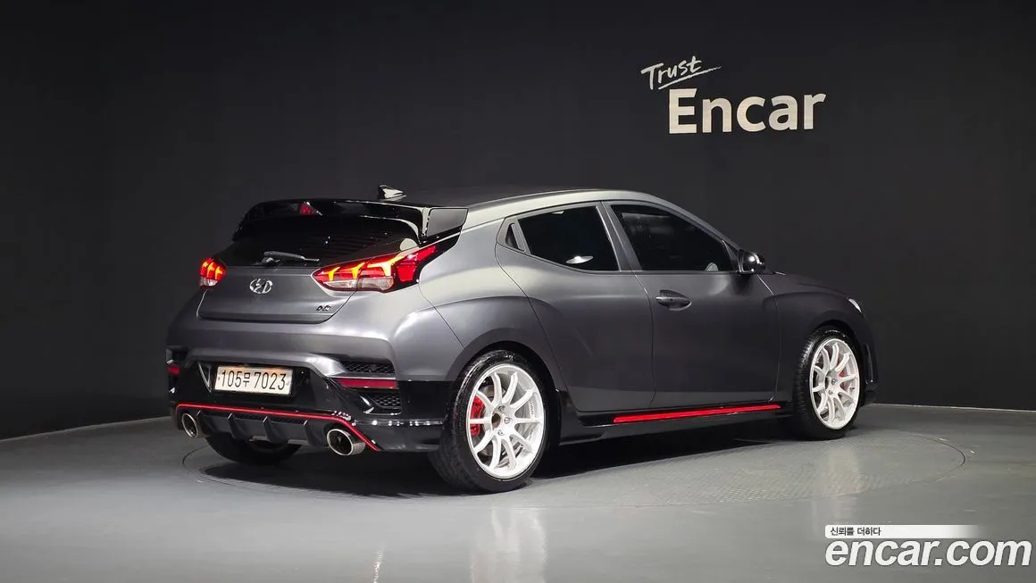 Hyundai Veloster — фото 2