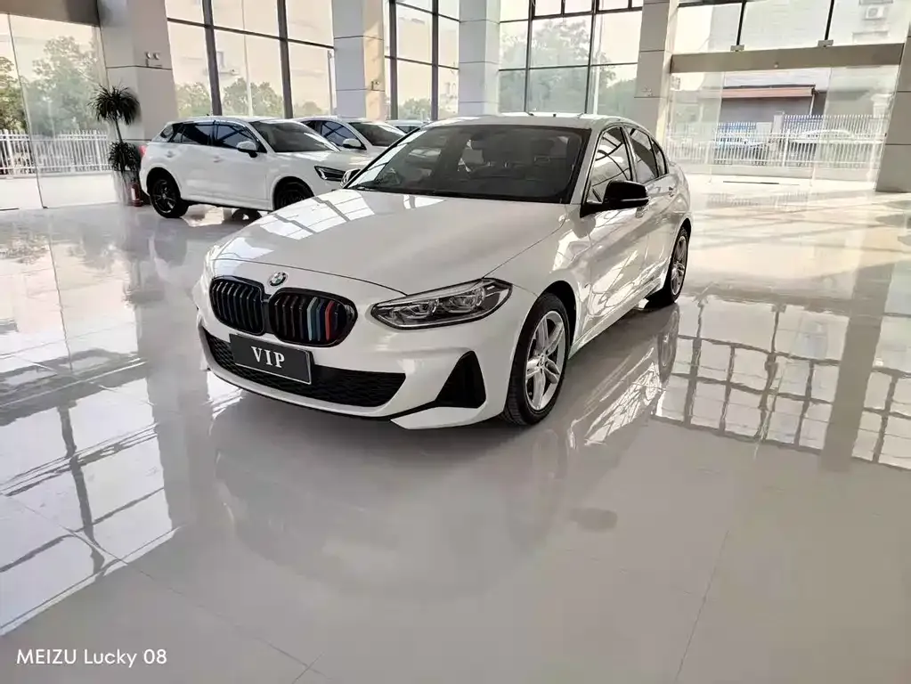BMW 1 Series — фото 1