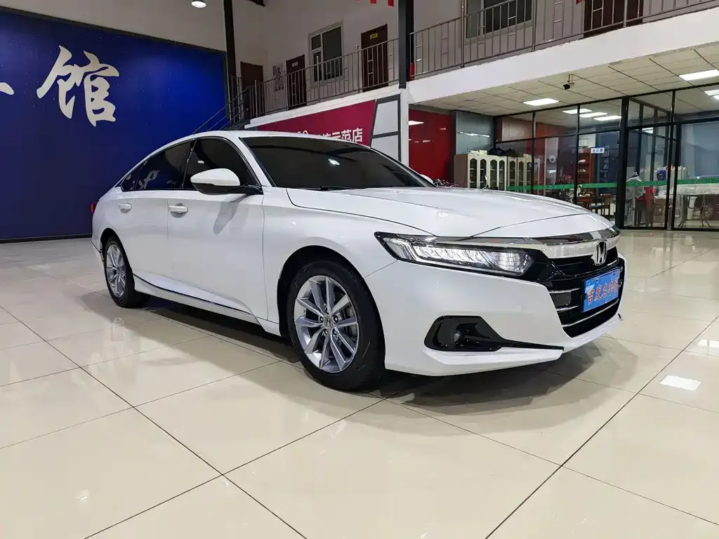 Honda Accord — фото 3