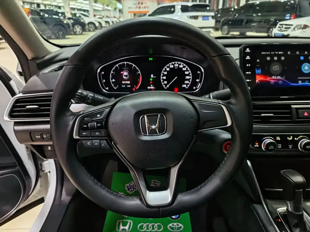 Honda Accord — фото 7