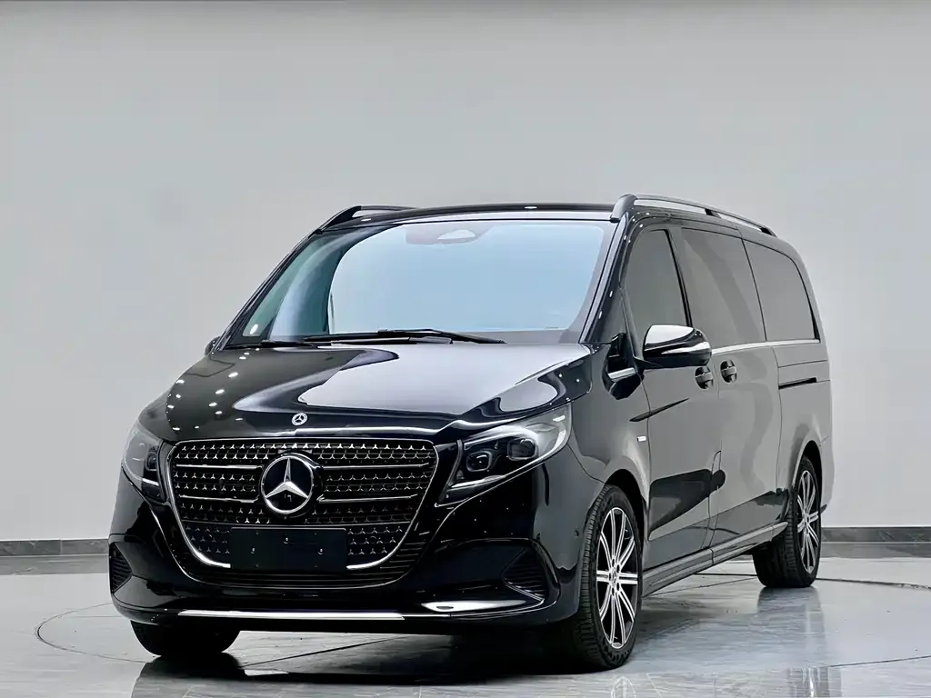 Mercedes-Benz V-Class — фото 1