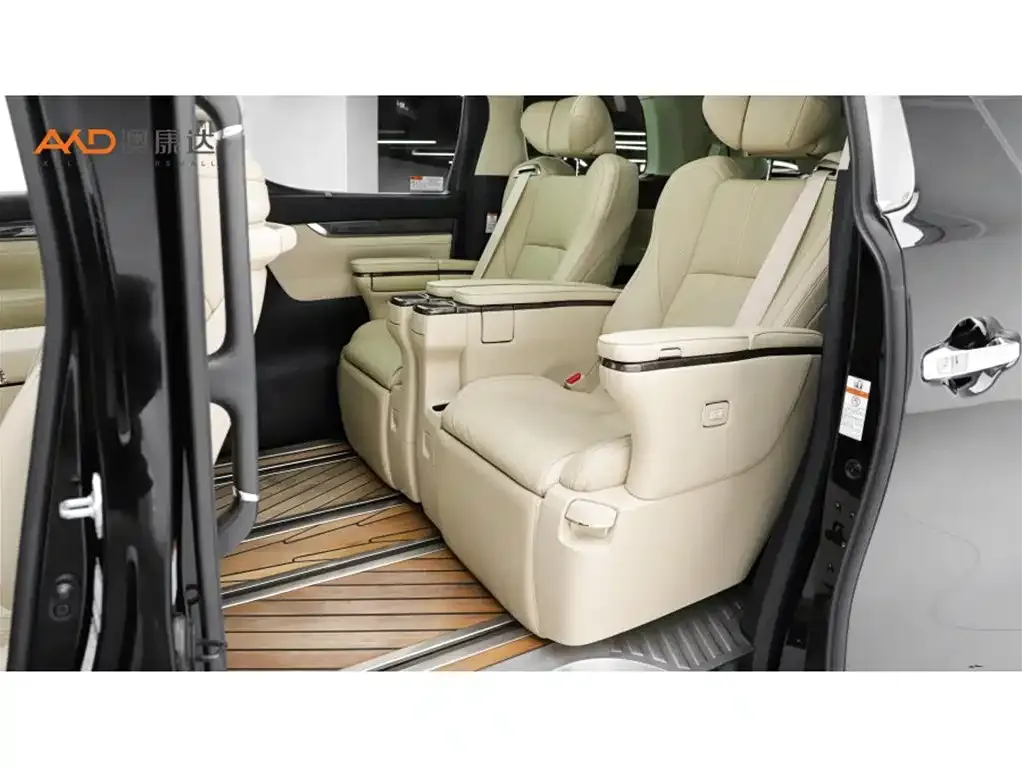 Toyota Vellfire — фото 7