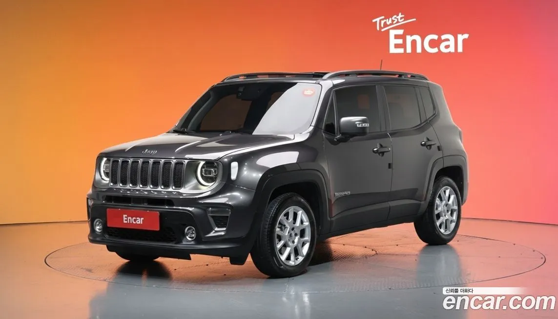 Jeep Renegade — фото 1