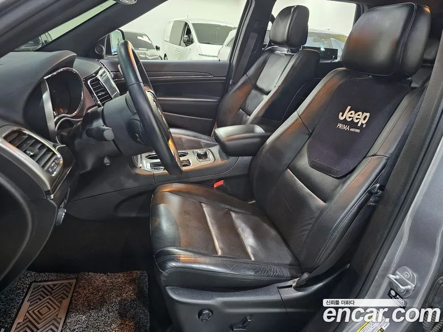 Jeep Cherokee — фото 10