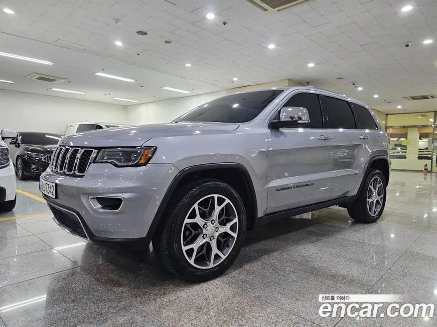 Jeep Cherokee — фото 3