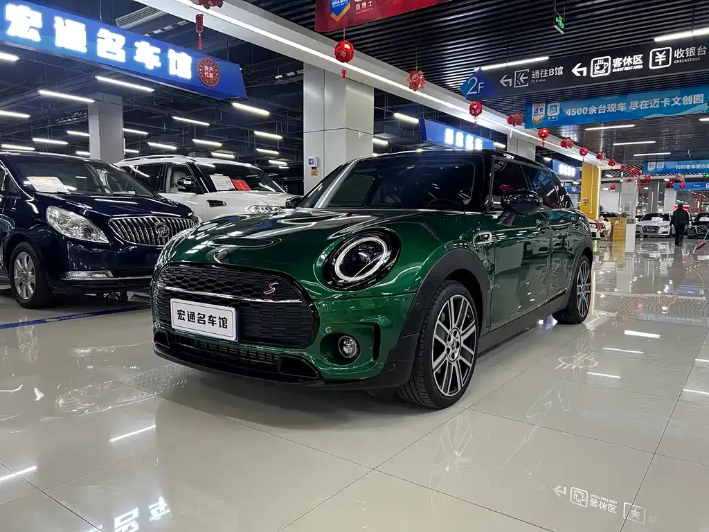 MINI Clubman — фото 1