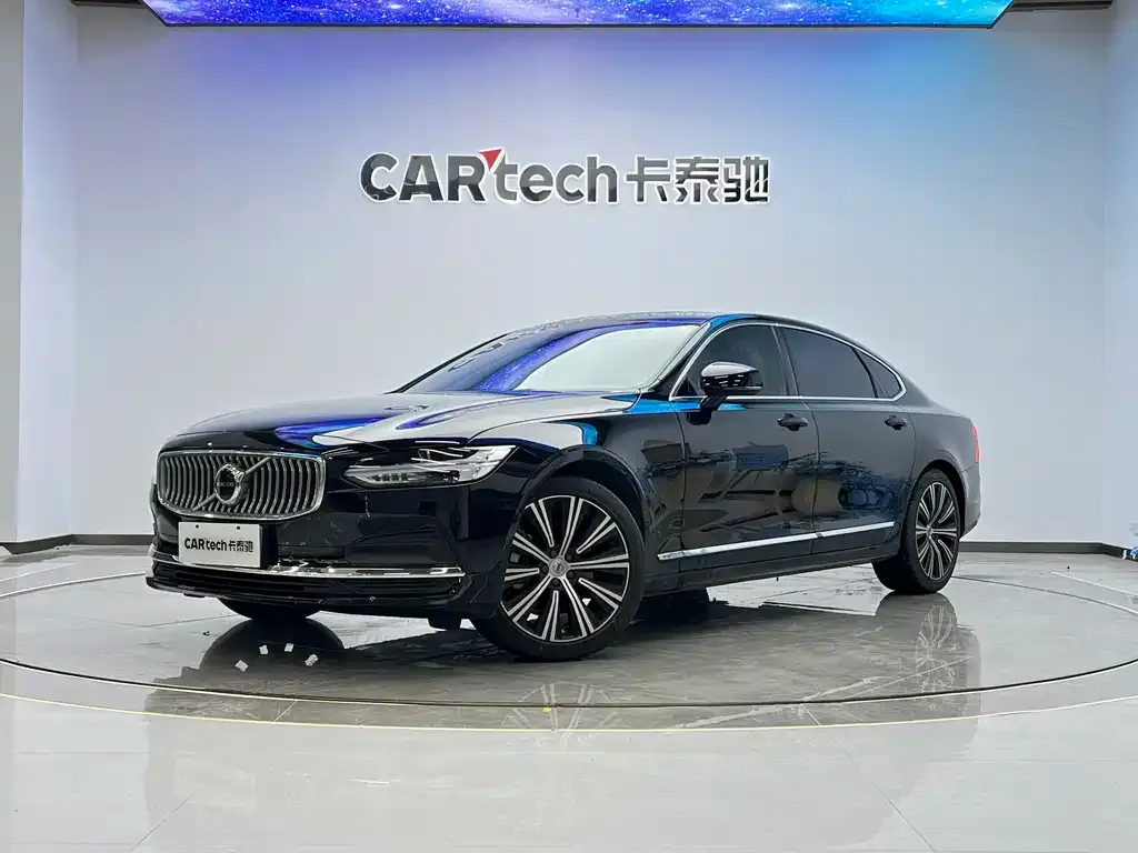 Volvo S90 — фото 1