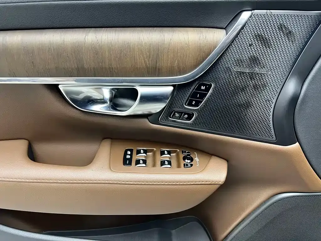Volvo S90 — фото 3